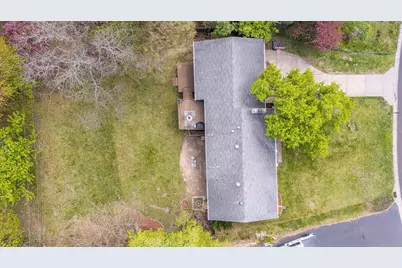1782 Onacrest Curve, Maplewood, MN 55117 - Photo 49