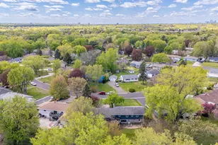 1782 Onacrest Curve, Maplewood, MN 55117 - Photo 51