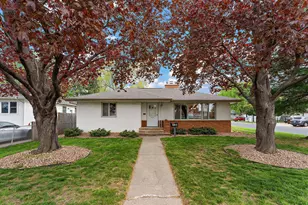 202 Ash St W, South Saint Paul, MN 55075 - Photo 3