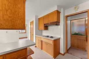 202 Ash St W, South Saint Paul, MN 55075 - Photo 15