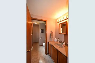 131 Walnut, Zumbrota, MN 55992 - Photo 15