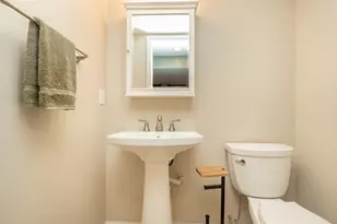 5904 Oaklawn Ave, Edina, MN 55424 - Photo 33