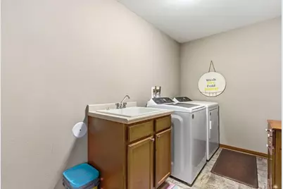 1305 Whistling Straits Court, Altoona, WI 54720 - Photo 19