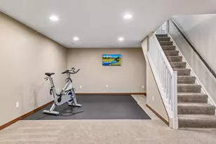 3825 Saratoga Ln N, Plymouth, MN 55441 - Photo 21