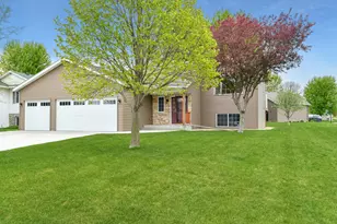 646 7th Ave S, Sartell, MN 56377 - Photo 1