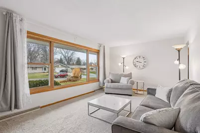 2403 Inca Lane, New Brighton, MN 55112 - Photo 5