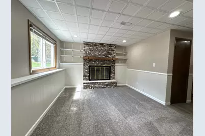 446 Hawes Avenue, Vadnais Heights, MN 55127 - Photo 23