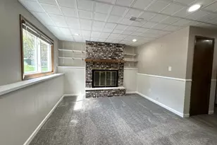 446 Hawes Ave, Vadnais Heights, MN 55127 - Photo 23