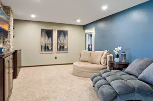 8600 Pineview Ln N, Maple Grove, MN 55369 - Photo 33