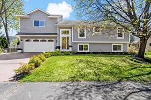 8600 Pineview Ln N, Maple Grove, MN 55369 - Photo 1