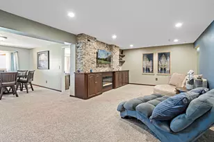 8600 Pineview Ln N, Maple Grove, MN 55369 - Photo 31