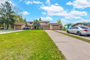522 Aurora Ave, Saint Paul, MN 55103 - Photo 3