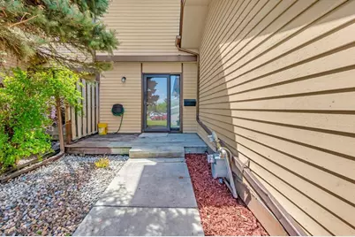 522 Aurora Avenue, Saint Paul, MN 55103 - Photo 5