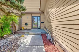 522 Aurora Ave, Saint Paul, MN 55103 - Photo 5