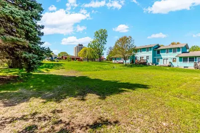 522 Aurora Avenue, Saint Paul, MN 55103 - Photo 23