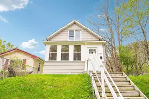 1074 Euclid St, Saint Paul, MN 55106 - Photo 1