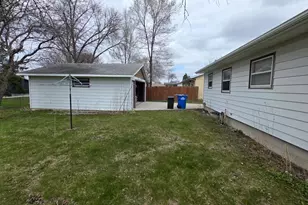 806 N 29 Street N, Fargo, ND 58102 - Photo 5