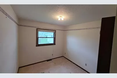 806 N 29 Street N, Fargo, ND 58102 - Photo 17