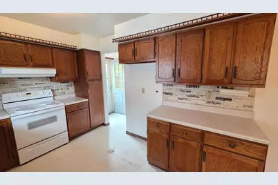 806 N 29 Street N, Fargo, ND 58102 - Photo 11