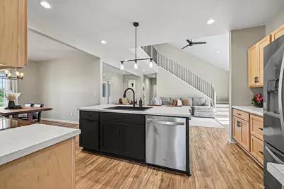 19347 Lake Volney Circle, Le Center, MN 56057 - Photo 9