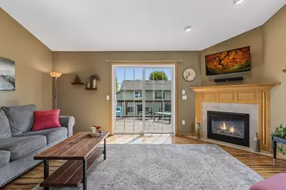 658 Lois Lane, Circle Pines, MN 55014 - Photo 3