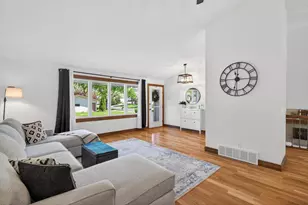 15005 76th Pl N, Maple Grove, MN 55311 - Photo 5