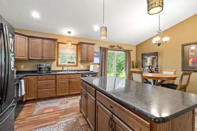 124 Harbor Hill Drive, Mankato, MN 56001 - Photo 9