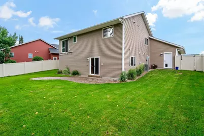 124 Harbor Hill Drive, Mankato, MN 56001 - Photo 17