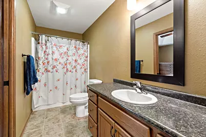 124 Harbor Hill Drive, Mankato, MN 56001 - Photo 11