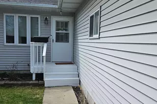 323 3rd Ave S, Wahpeton,  58075 - Photo 3