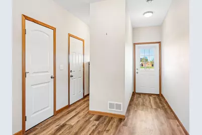 126 9th Avenue NE, Isanti, MN 55040 - Photo 7