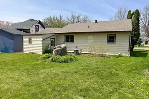 1224 Lake St, Fergus Falls, MN 56537 - Photo 25