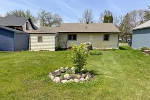 1224 Lake St, Fergus Falls, MN 56537 - Photo 27