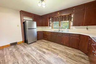 1224 Lake St, Fergus Falls, MN 56537 - Photo 5