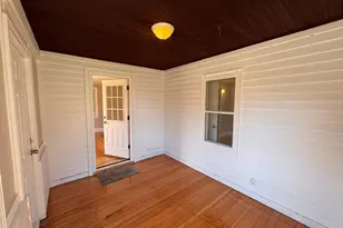 1021 Minnehaha Ave E, Saint Paul, MN 55106 - Photo 5