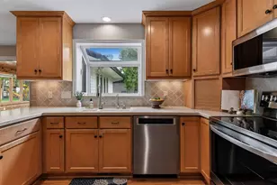 6604 Londonderry Dr, Edina, MN 55436 - Photo 9