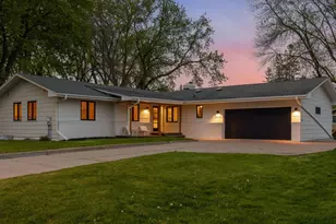 6401 Doron Ln, Edina, MN 55439 - Photo 1