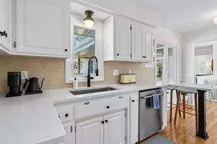 6401 Doron Ln, Edina, MN 55439 - Photo 13