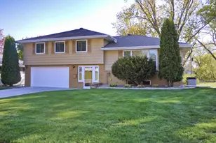 5181 Abercrombie Dr, Edina, MN 55439 - Photo 1