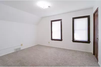 489 Whitall Street, Saint Paul, MN 55130 - Photo 11