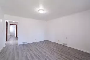 489 Whitall St, Saint Paul, MN 55130 - Photo 13