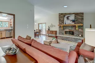 10 High Cir Way, North Oaks, MN 55127 - Photo 5