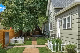 1042 Churchill St, Saint Paul, MN 55103 - Photo 23