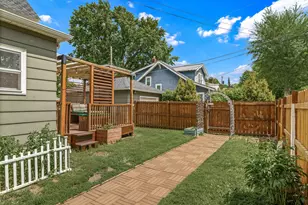 1042 Churchill St, Saint Paul, MN 55103 - Photo 25