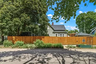 1042 Churchill St, Saint Paul, MN 55103 - Photo 27