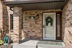 10416 Briar Cir, Bloomington, MN 55437 - Photo 3