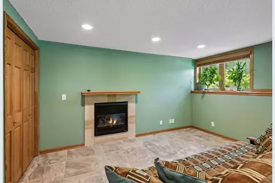 10416 Briar Circle, Bloomington, MN 55437 - Photo 23