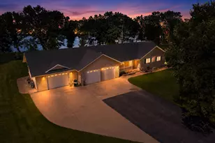 4 S Fox Lake Dr E, Sherburn, MN 56171 - Photo 1