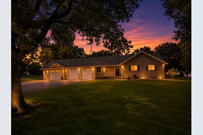 4 S Fox Lake Drive E, Sherburn, MN 56171 - Photo 3