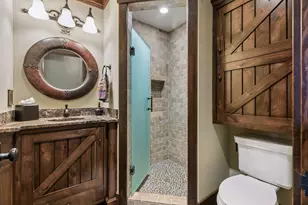 1610 Locust Hills Pl, Wayzata, MN 55391 - Photo 73